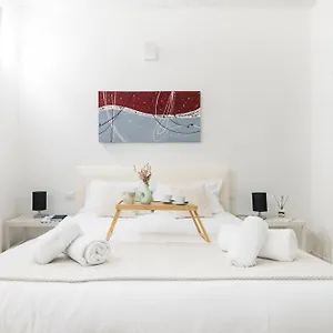Amazing, New & Fully Furnished In Duomo , Milan Italy