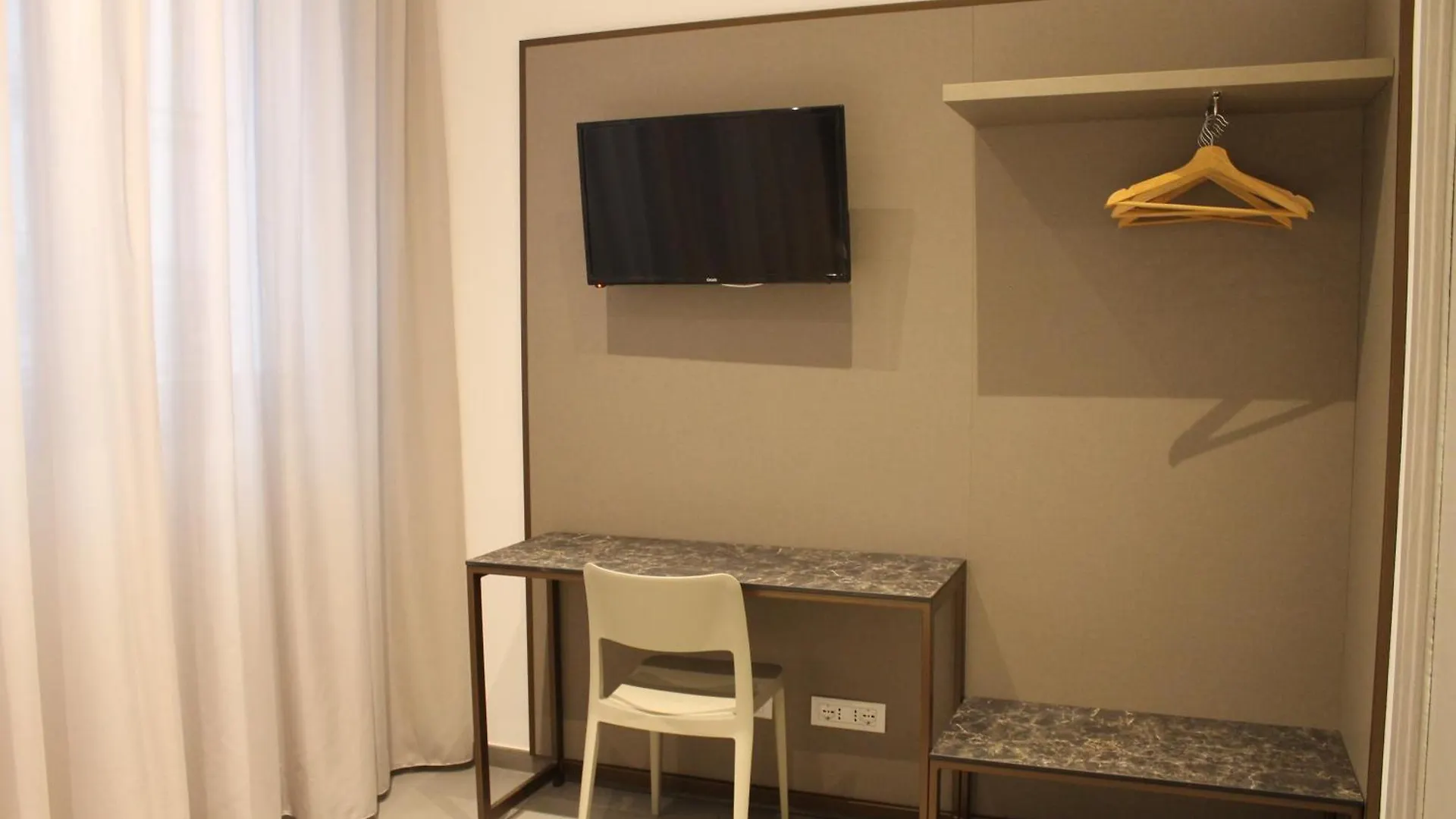 Apartment Miki - Mauro Macchi 91 Milan