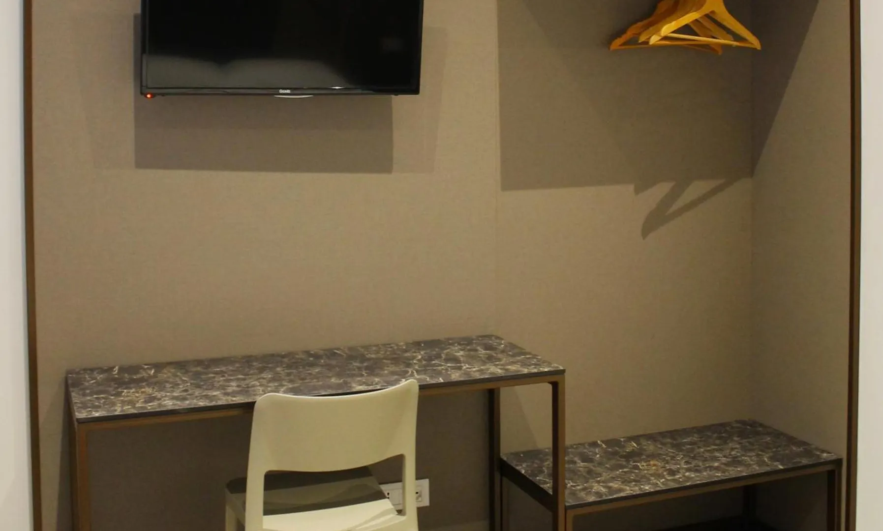 Apartment Miki - Mauro Macchi 91 Milánó